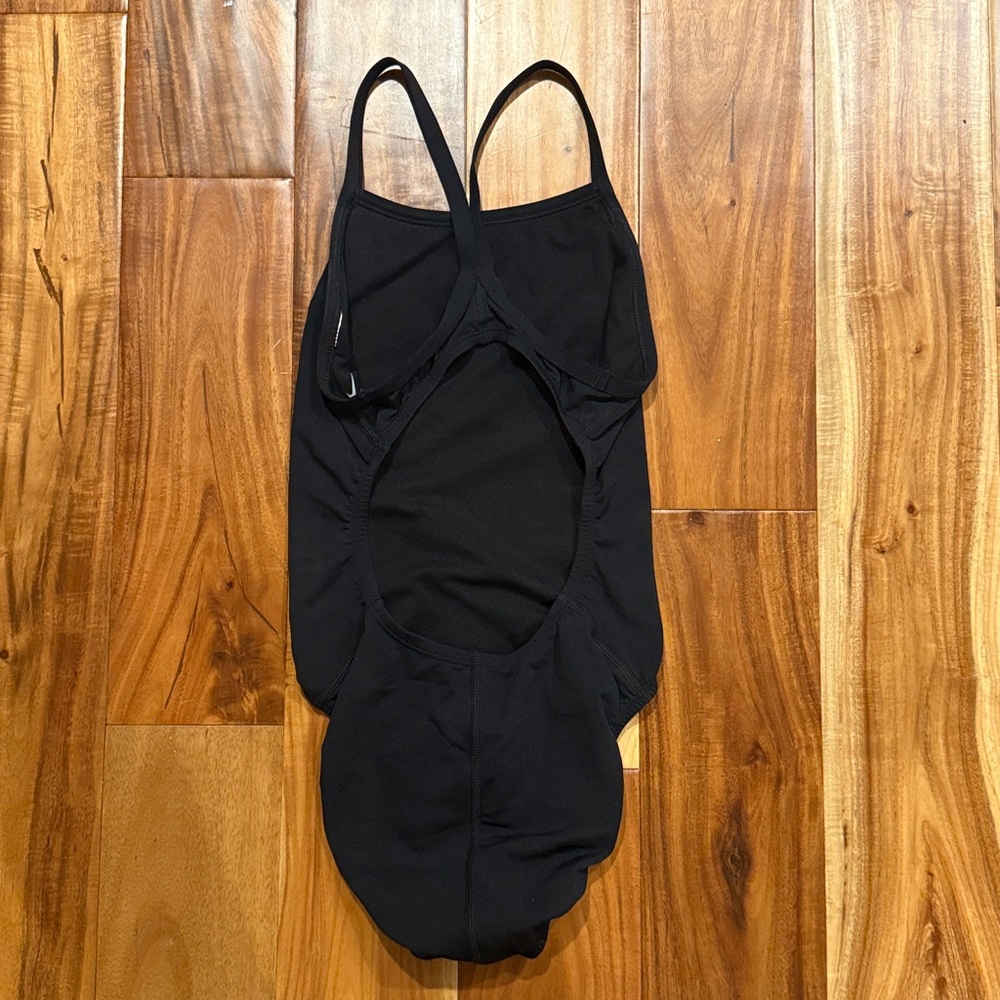 Nike HydraStrong One-Piece Swimsuit - Picture 3 of 11